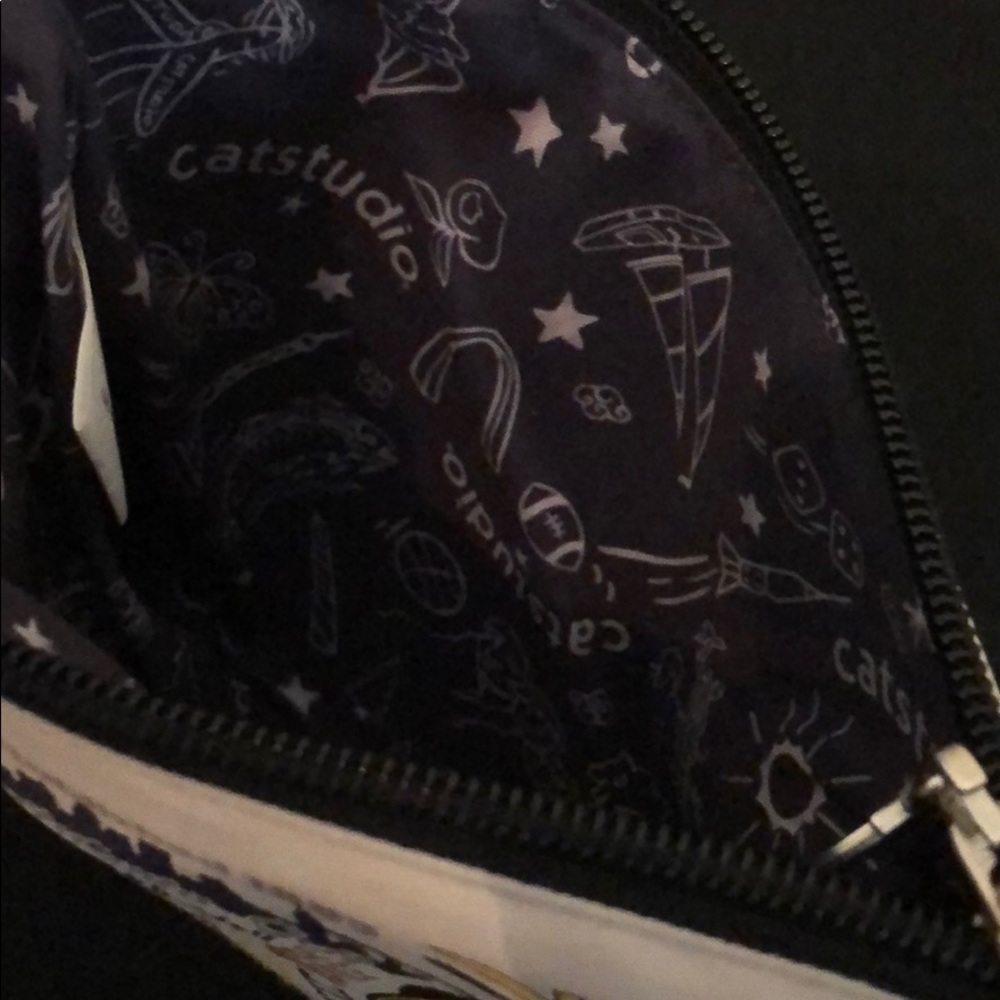 Pouch - Picture 3 of 3